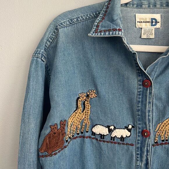 Vintage Women’s Small denim shirt Noah’s Arc animal theme Grandmacore - Picture 3 of 14